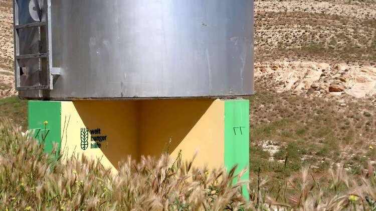 Water tank in Sinjar, Nineveh Governorate, Iraq Borehole in Sinjar, Nineveh Governorate, Iraq