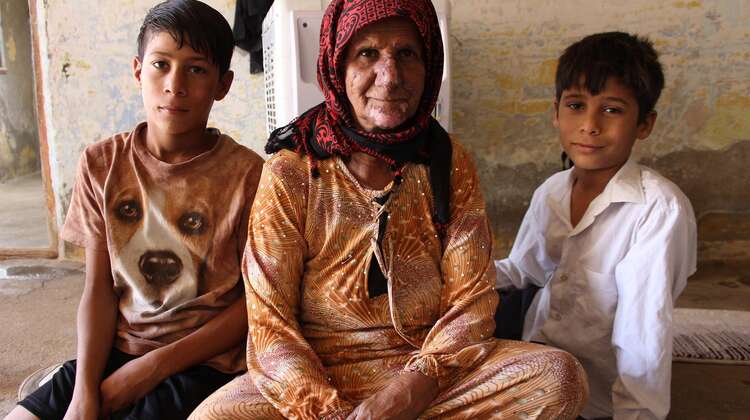 Fotoprojekt-2017-Jungen-Mutter-Syrien-Welthungerhilfe.jpg Juan, Ibrahim and their mother